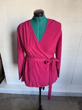 Universal Standard Berry Pink Long Sleeve Wrap Blouse Size XS